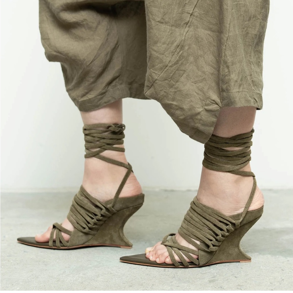 Nicholas k VIK WEDGE SUEDE
SKU: A-221A DUNE 39 - Picture 6 of 8